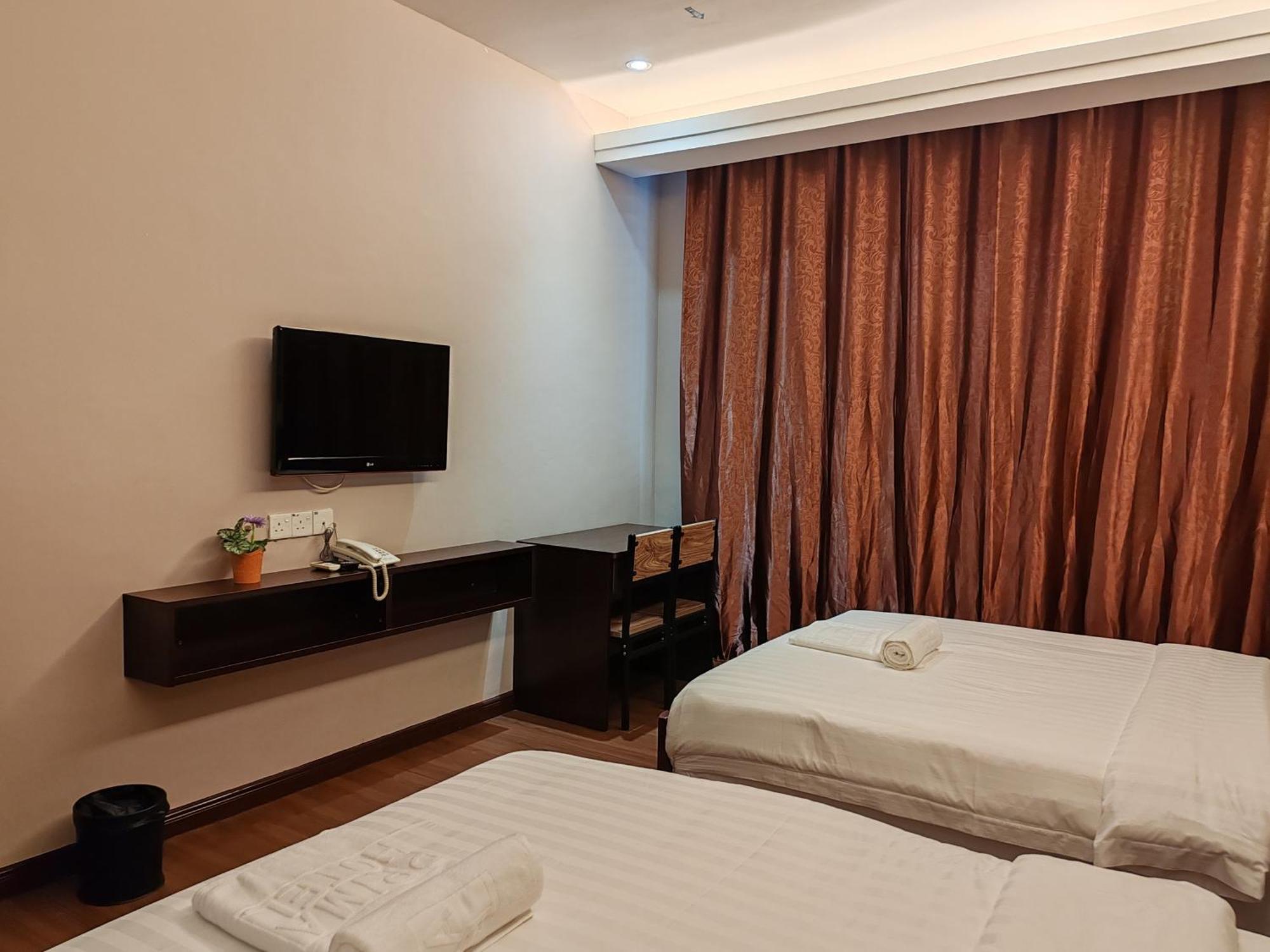 Hotel Prima Сандакан Экстерьер фото