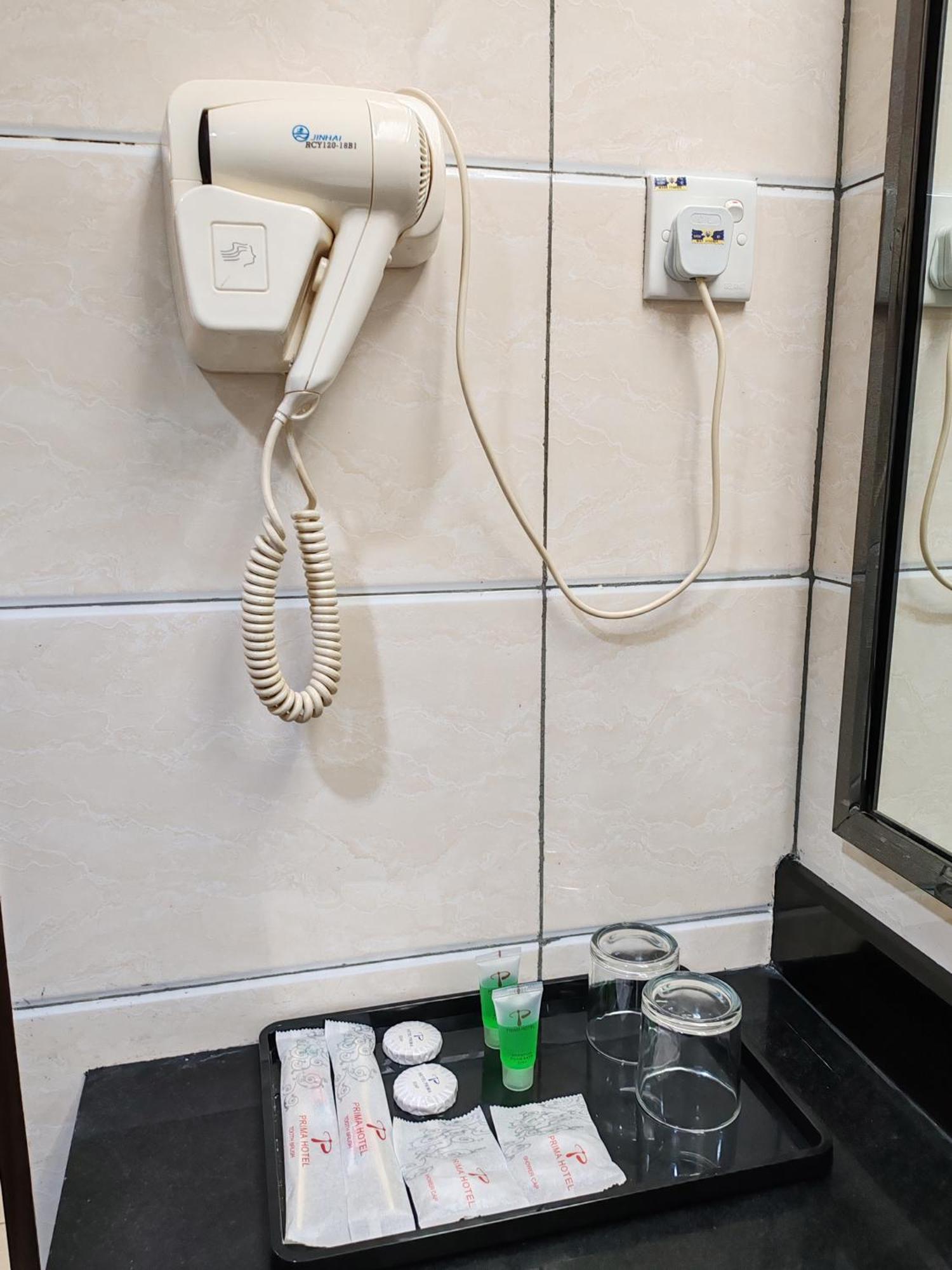 Hotel Prima Сандакан Экстерьер фото
