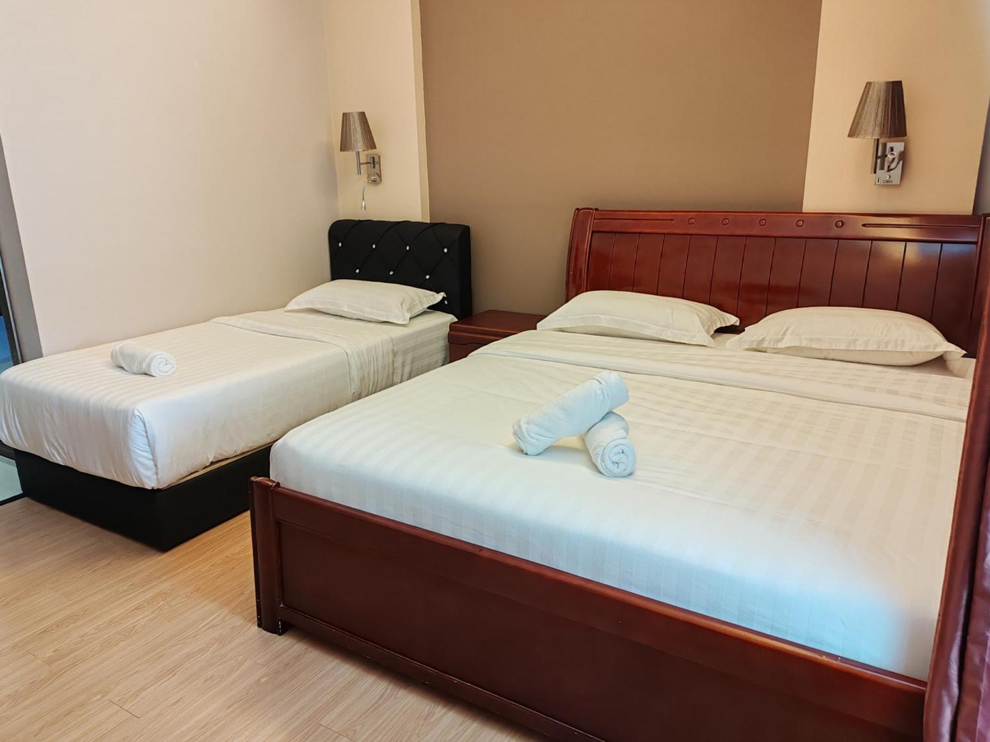 Hotel Prima Сандакан Экстерьер фото